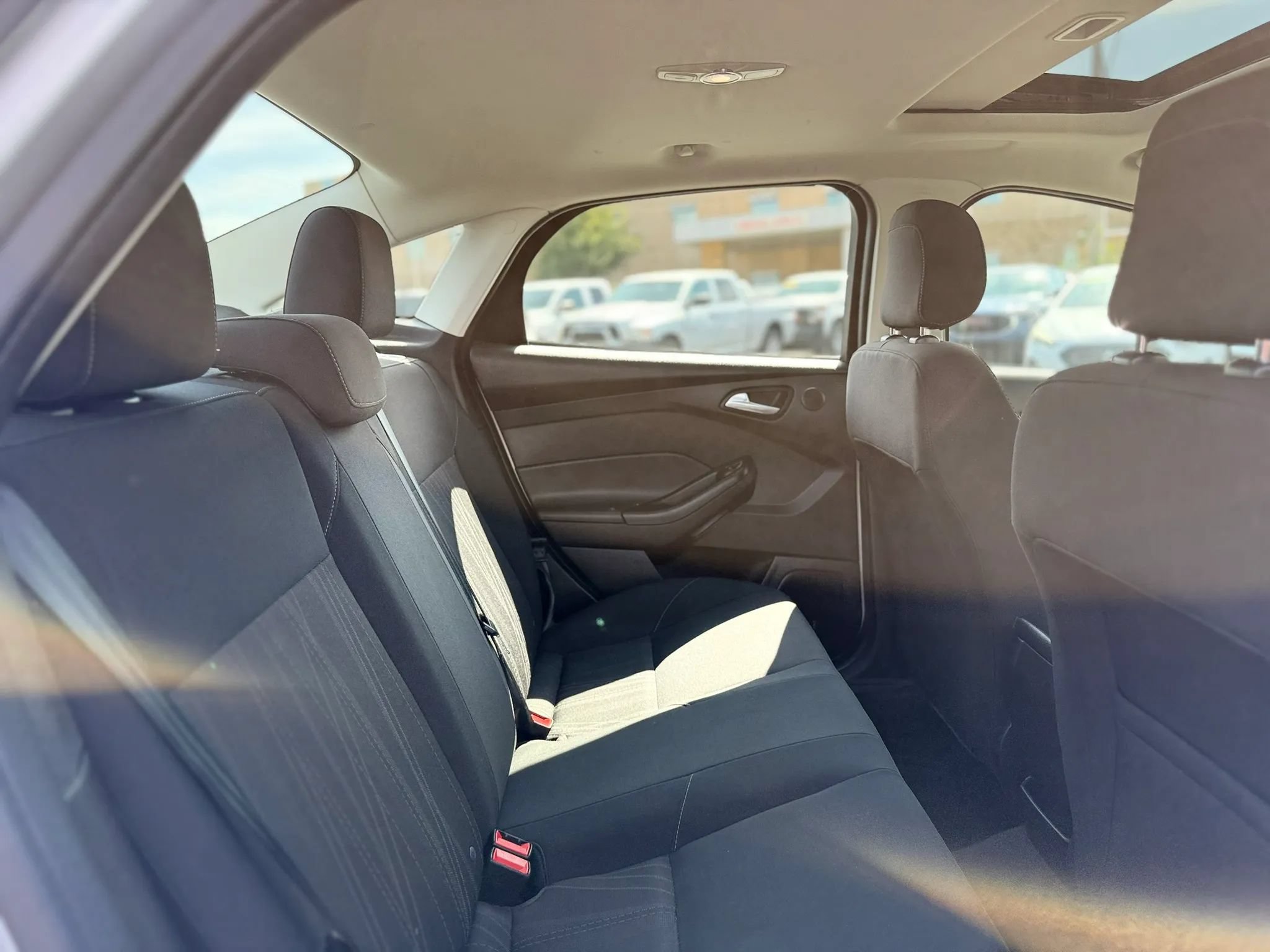 Used 2018 Ford Focus SEL FWD image 22