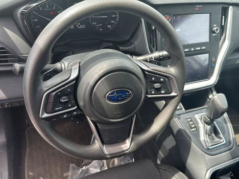 Used 2021 Subaru Outback AWD/4WD image 14