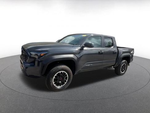 Used 2024 Toyota Tacoma w/ TRD Package image 7
