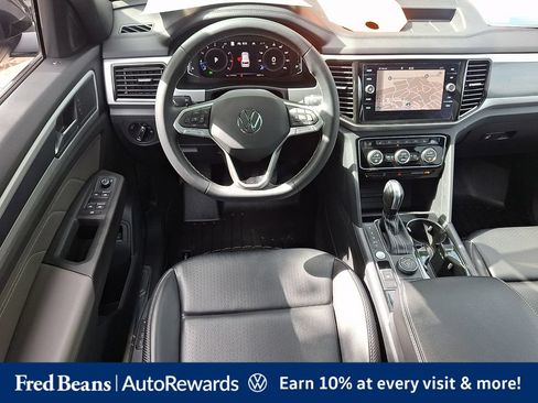 Certified 2022 Volkswagen Atlas Cross Sport SEL AWD/4WD image 15