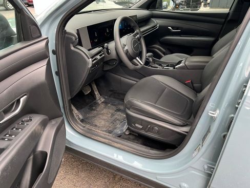 Used 2025 Hyundai Santa Cruz SEL AWD/4WD image 9