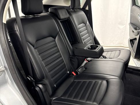 Certified 2024 Ford Edge SEL w/ Convenience Package AWD/4WD image 30