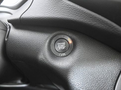 Used 2022 Jeep Cherokee Limited image 34