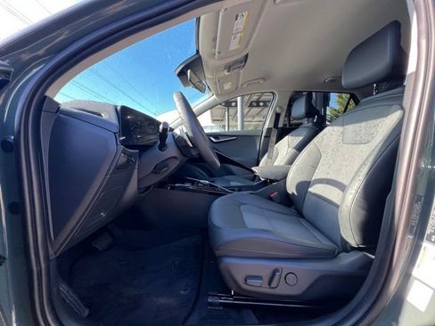Used 2025 Kia Niro Wind w/ Wind Preserve Package image 14
