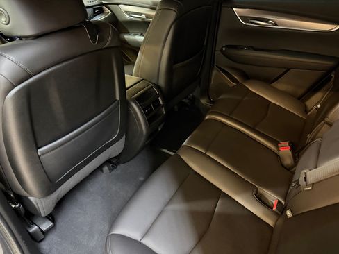 Certified 2023 Cadillac XT5 Luxury FWD image 38