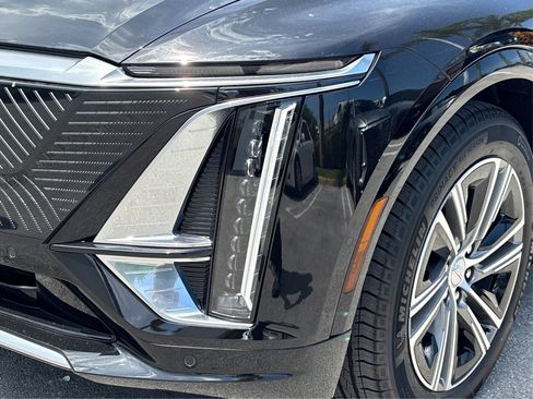 New 2026 Cadillac Lyriq Luxury RWD image 14