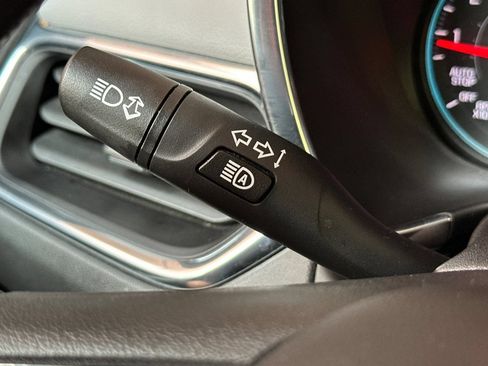 Used 2023 Chevrolet Equinox LS w/ LS Convenience Package AWD/4WD image 33