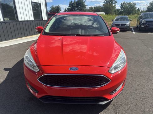 Used 2017 Ford Focus SE image 3