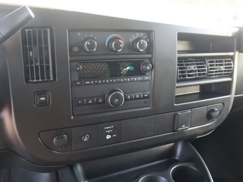 Used 2021 GMC Savana 2500 w/ Driver Convenience Package RWD image 21