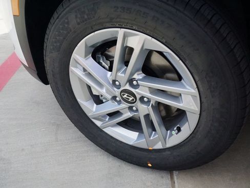 New 2026 Hyundai Tucson SE FWD image 8