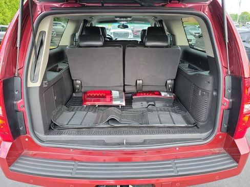 Used 2011 Chevrolet Suburban LT w/ Luxury Package image 17