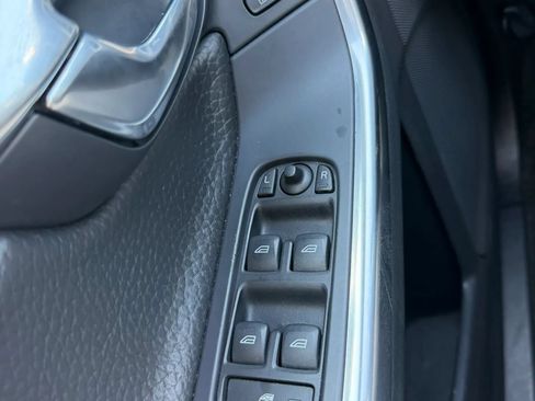 Used 2014 Volvo S60 T5 FWD image 22