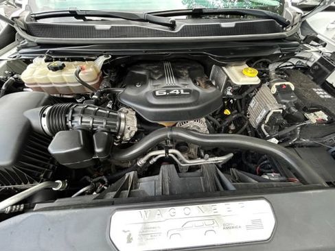 Used 2022 Jeep Grand Wagoneer Series III AWD/4WD image 38