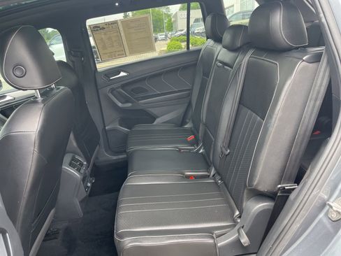 Used 2022 Volkswagen Tiguan SE R-Line FWD image 29