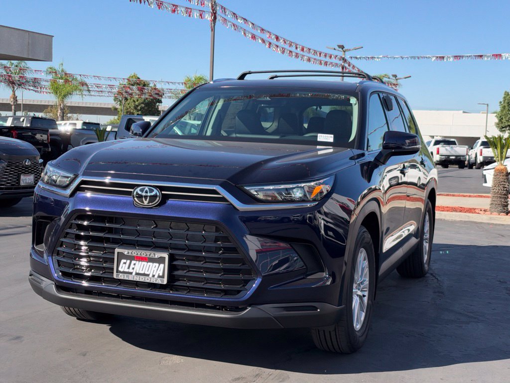 New 2026 Toyota Grand Highlander AWD Hybrid image 4
