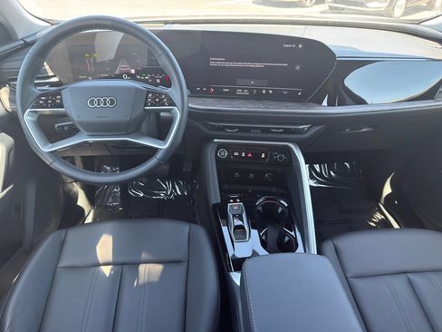 Used 2025 Audi Q5 Premium w/ Premium Plus AWD/4WD image 22