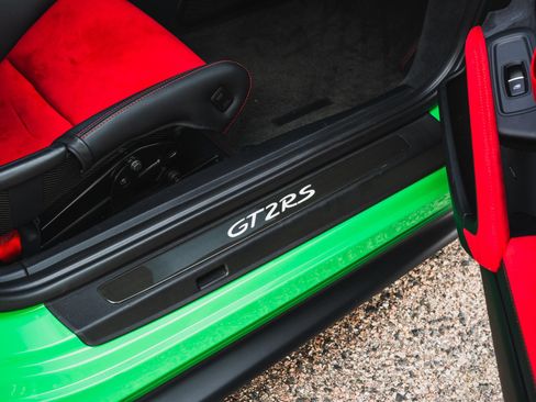 Used 2018 Porsche 911 GT2 RS RWD image 59