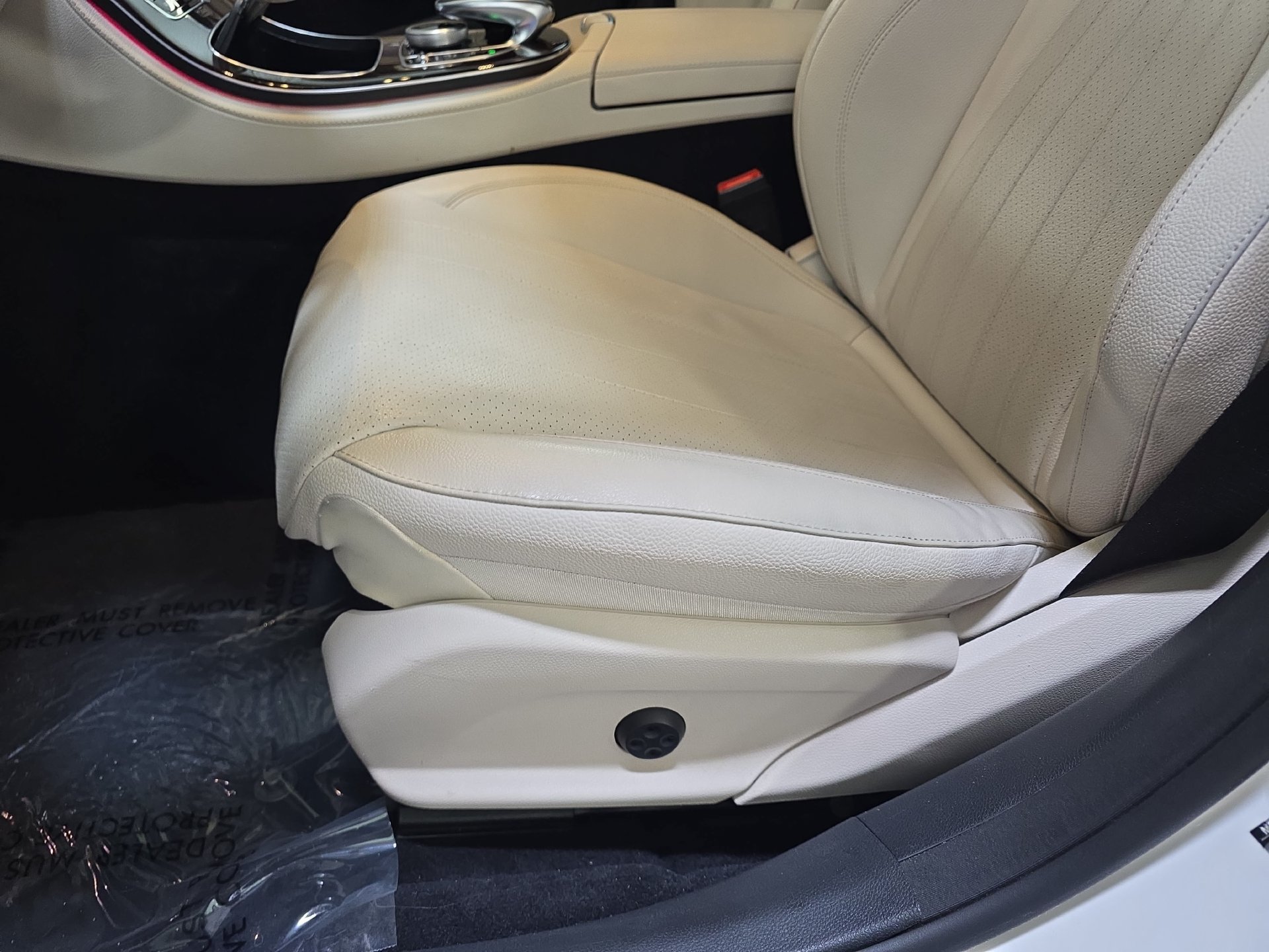 Certified 2020 Mercedes-Benz E 350 4MATIC Sedan image 28