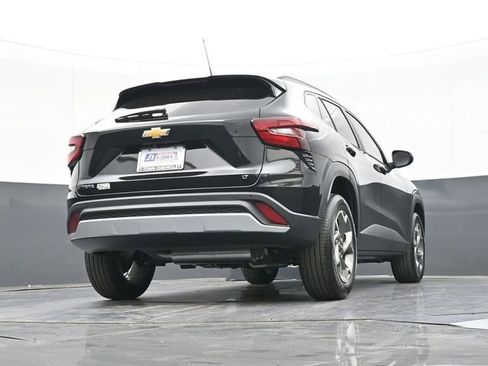 New 2026 Chevrolet Trax LT w/ Driver Confidence Package FWD image 45