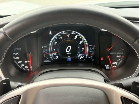 Used 2019 Chevrolet Corvette Stingray Coupe w/ Carbon Flash Badge Package RWD image 20