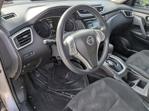 Used 2016 Nissan Rogue S image 10