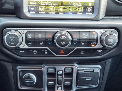 Used 2022 Jeep Gladiator Sport image 20