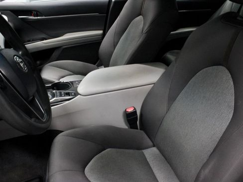 Used 2018 Toyota Camry LE w/ Audio Package FWD image 20