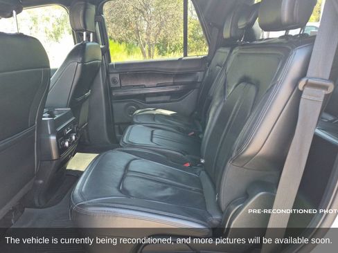 Used 2018 Ford Expedition Limited w/ Equipment Group 301A AWD/4WD image 12