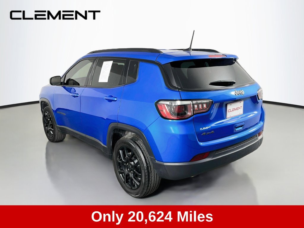 Used 2025 Jeep Compass Latitude w/ Altitude Special Edition AWD/4WD image 8