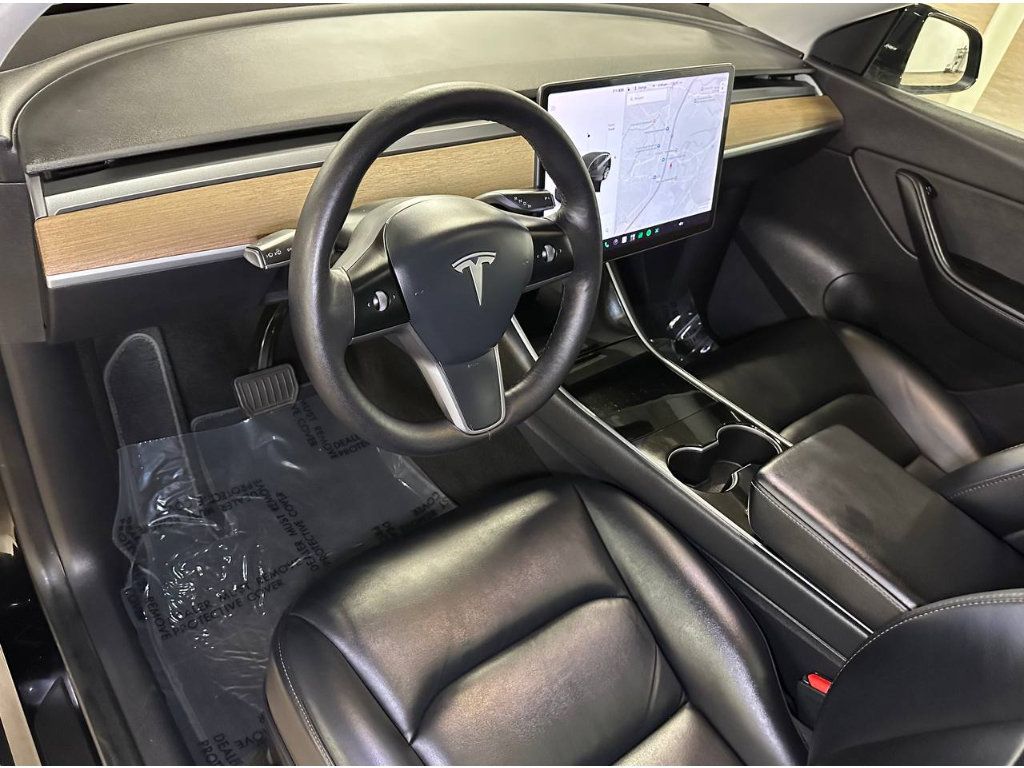 Used 2021 Tesla Model Y Long Range AWD/4WD image 19