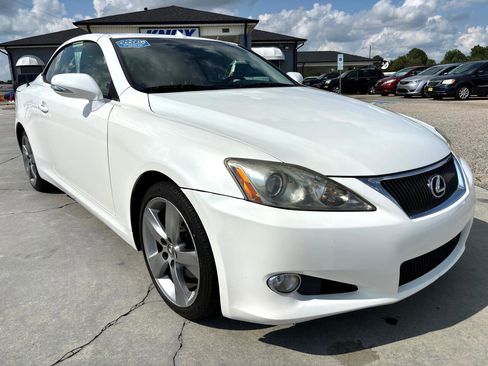 Used 2010 Lexus IS 250C image 2