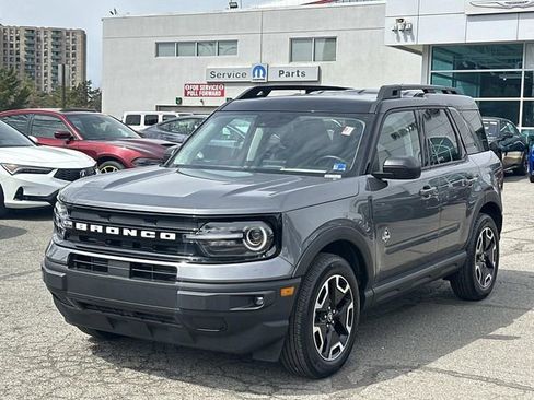 Used 2024 Ford Bronco Sport Outer Banks w/ Tech Package image 5