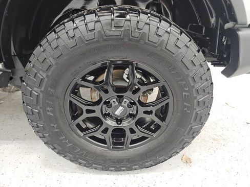 Used 2022 Ford Bronco 4-Door image 10