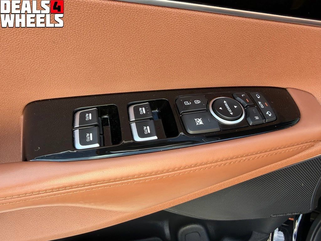 Used 2019 Kia Sorento SX FWD image 9