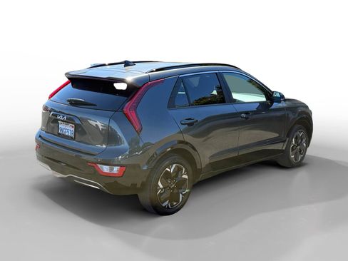 Used 2024 Kia Niro Wind w/ Wind Preserve Package FWD image 5