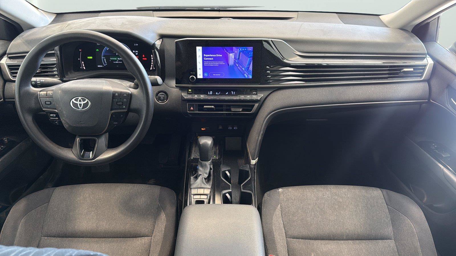 Used 2025 Toyota Camry LE FWD image 11