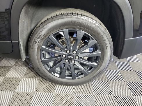 Used 2023 Chevrolet Traverse RS image 32