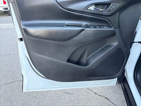 Certified 2019 Chevrolet Equinox LT image 10