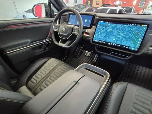 Used 2023 Rivian R1T Adventure image 32