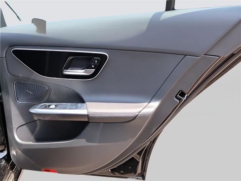 Certified 2025 Mercedes-Benz C 300 4MATIC Sedan image 32