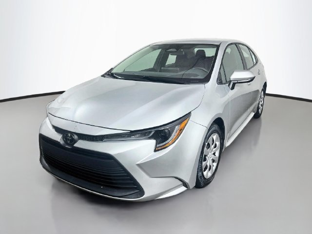 Used 2023 Toyota Corolla LE FWD image 5