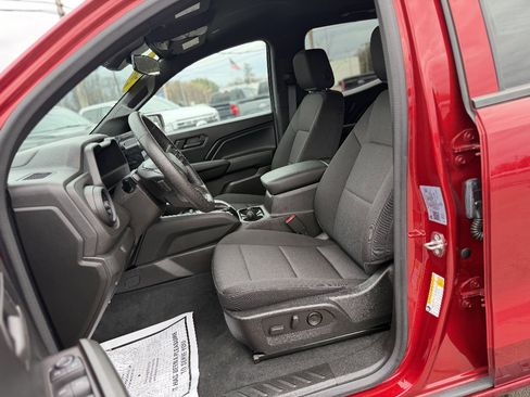 Used 2023 Chevrolet Colorado Trail Boss w/ Advanced Trailering Package image 10