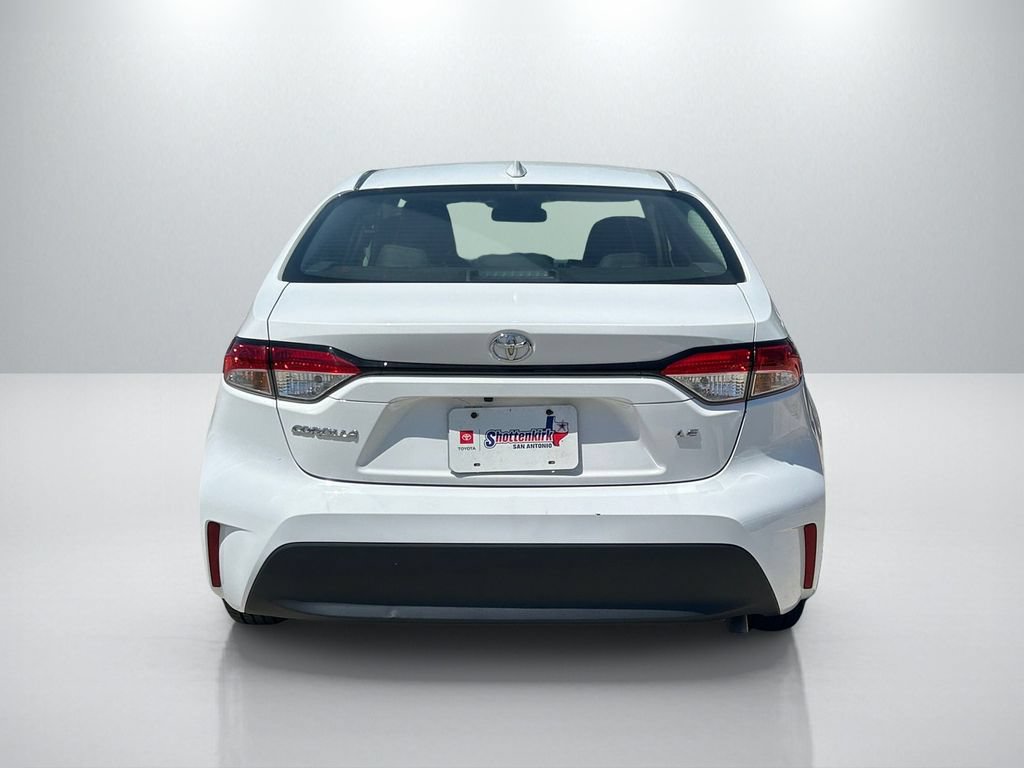 Used 2025 Toyota Corolla LE FWD image 6