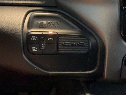 Used 2020 RAM 2500 Laramie w/ Night Edition AWD/4WD image 15