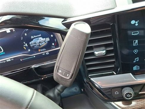 Used 2023 Chevrolet Silverado 1500 LT image 14