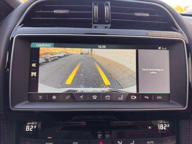 Used 2017 Jaguar F-PACE S AWD/4WD image 30