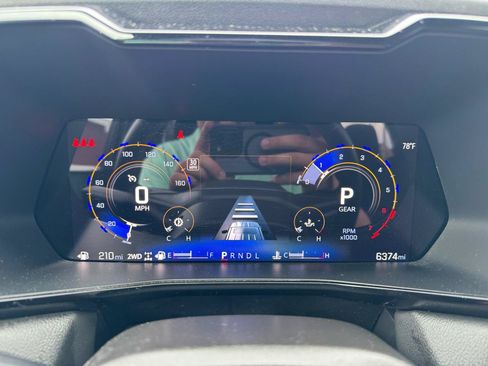 Used 2026 Chevrolet Colorado LT w/ Advanced Trailering Package AWD/4WD image 18