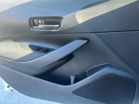 Used 2024 Toyota Corolla LE image 18