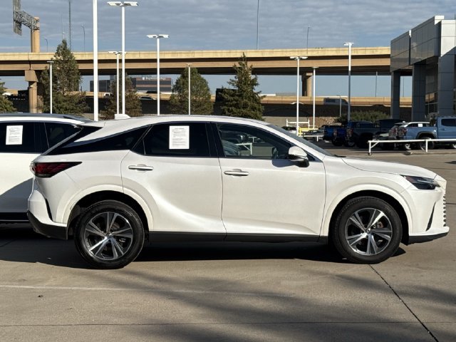Used 2025 Lexus RX 350 FWD w/ Technology Package image 3