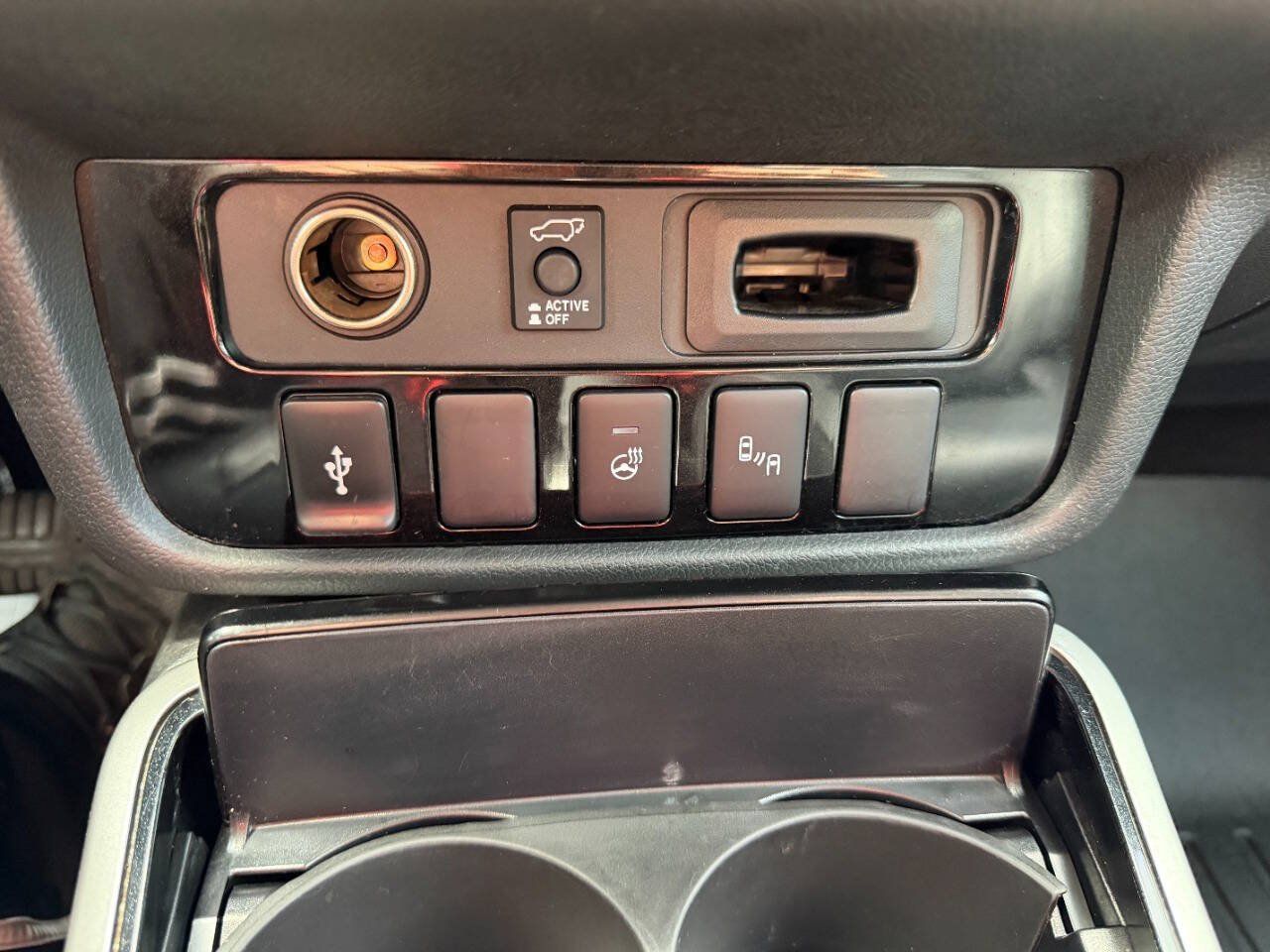 Used 2019 Mitsubishi Outlander GT AWD/4WD image 28